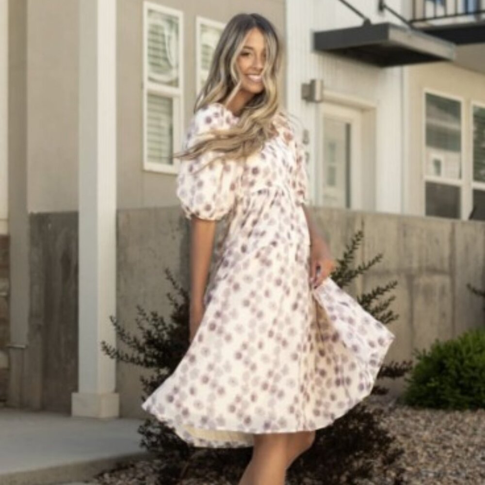 Polagram Lavender Floral Puff Sleeve Midi Dress